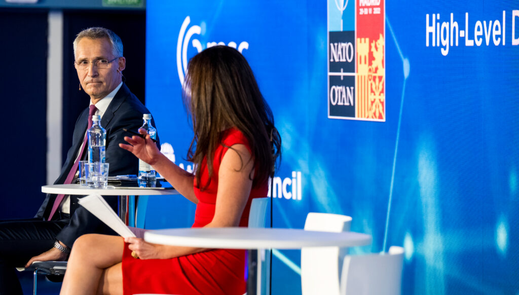 νατο-απασφάλισαν-στόλτενμπεργκ-και-σ-1040424