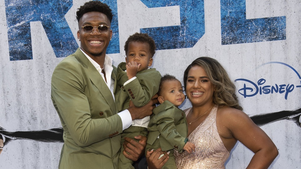 αντετοκούνμπο-μεγάλη-συγκίνηση-από-τ-1040661