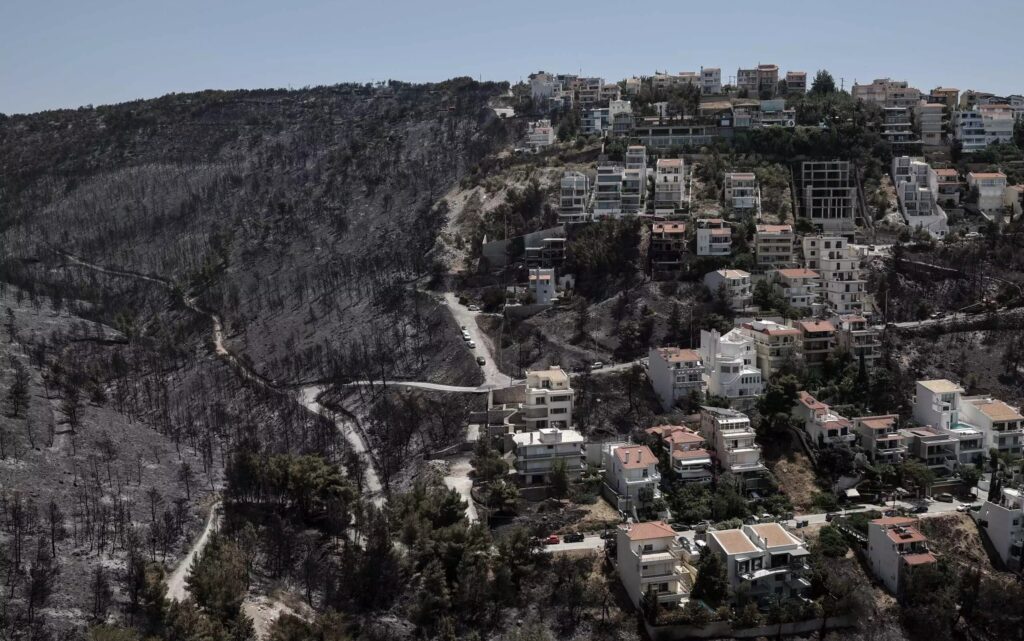 λέκκας-για-φωτιά-στη-βούλα-τα-σπίτια-πο-1029881