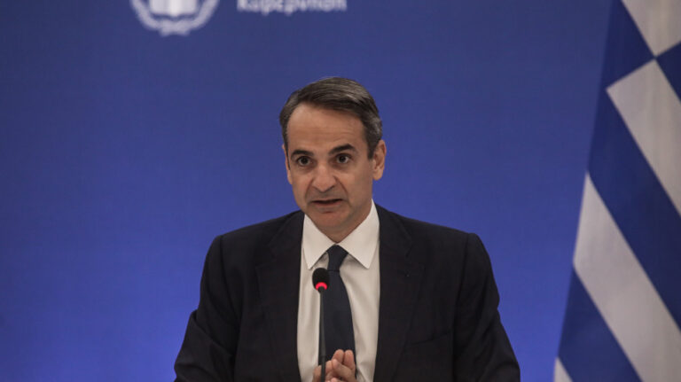 συνάντηση-μητσοτάκη-με-τον-αρχιεπίσκ-1038366