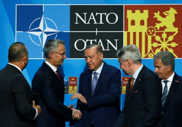 τουρκία-διάβημα-στη-σουηδία-για-τρομ-1040222