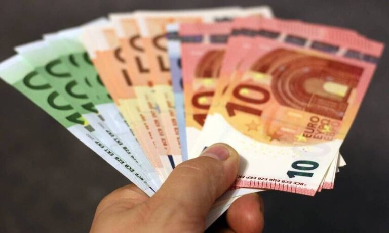 συνταξιούχος-έλαβε-αύξηση-470-ευρώ-και-30-000-1038859
