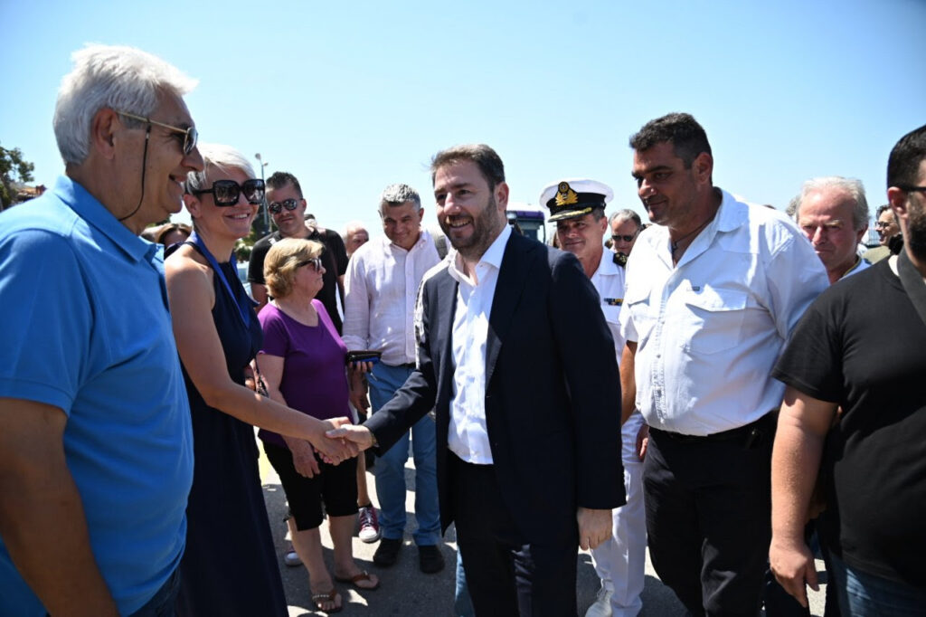 περιοδεία-στην-καλλιθέα-για-τον-νίκο-α-1041861