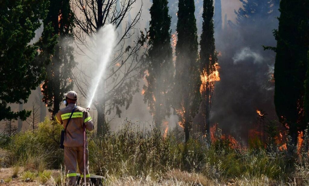 φωτιά-στο-άγιος-όρος-βελτιωμένη-η-κατά-1043020