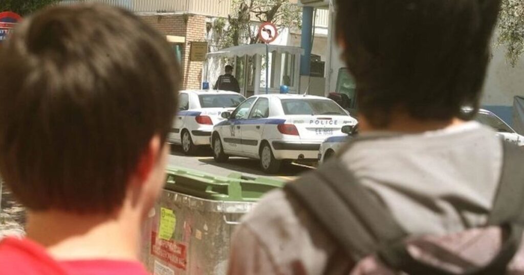 βάρκιζα-ανήλικοι-λήστεψαν-έναν-15χρονο-1045771
