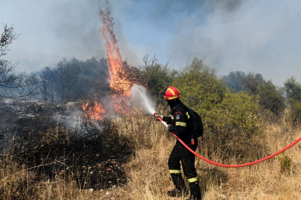 φωτιά-στο-εύοσμο-η-πυρκαγιά-ξέσπα-σε-απ-1058130