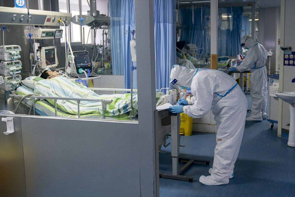 ευλογιά-των-πιθήκων-σε-θάλαμο-αρνητικ-1058076
