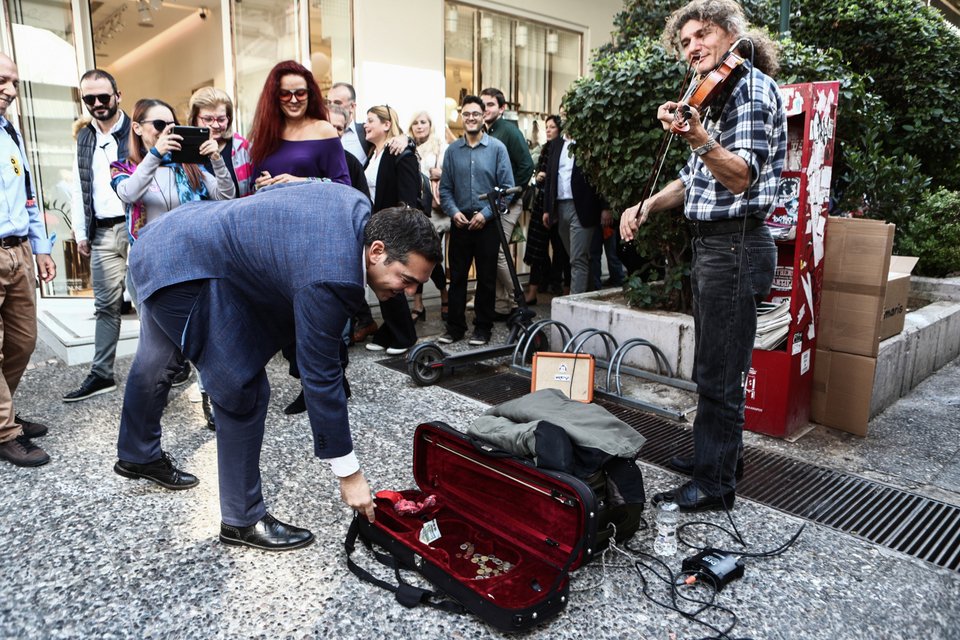 τσίπρας-από-το-χαλάνδρι-γαλάζιες-ακρ-1089031