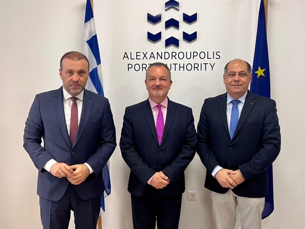 στο-λιμάνι-της-αλεξανδρούπολης-ο-βρετ-1094812