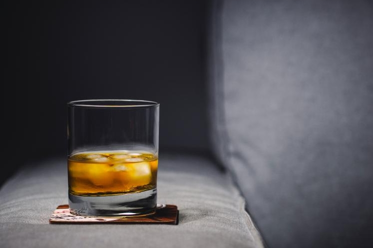 έρευνα-έκοψαν-το-ποτό-οι-έλληνες-τι-ισ-1103319