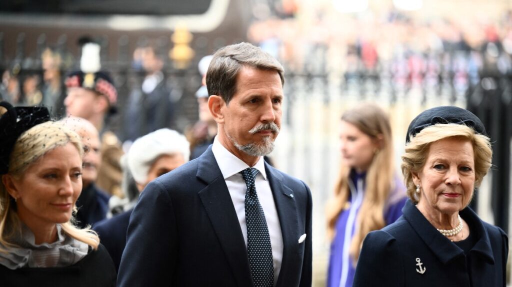 αμηχανία-στην-κυβέρνηση-αποθεώθηκε-ο-1122240