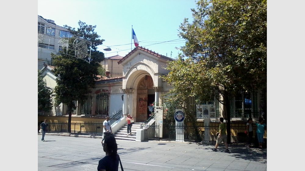 γαλλία-έκλεισε-το-προξενείο-της-στην-κ-1131609