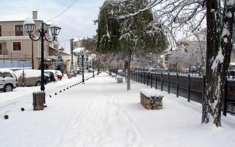 καιρός-βροχές-και-καταιγίδες-από-το-βρ-1131068