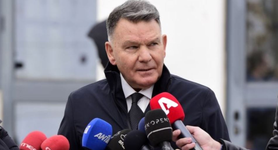 σόου-κούγια-ο-δασκαλάκης-τα-σέξι-εσώ-1138379