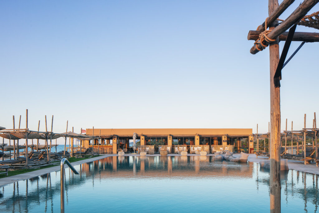 διπλή-βράβευση-για-το-la-mer-resort-spa-στα-tourism-awards-2023-1175294