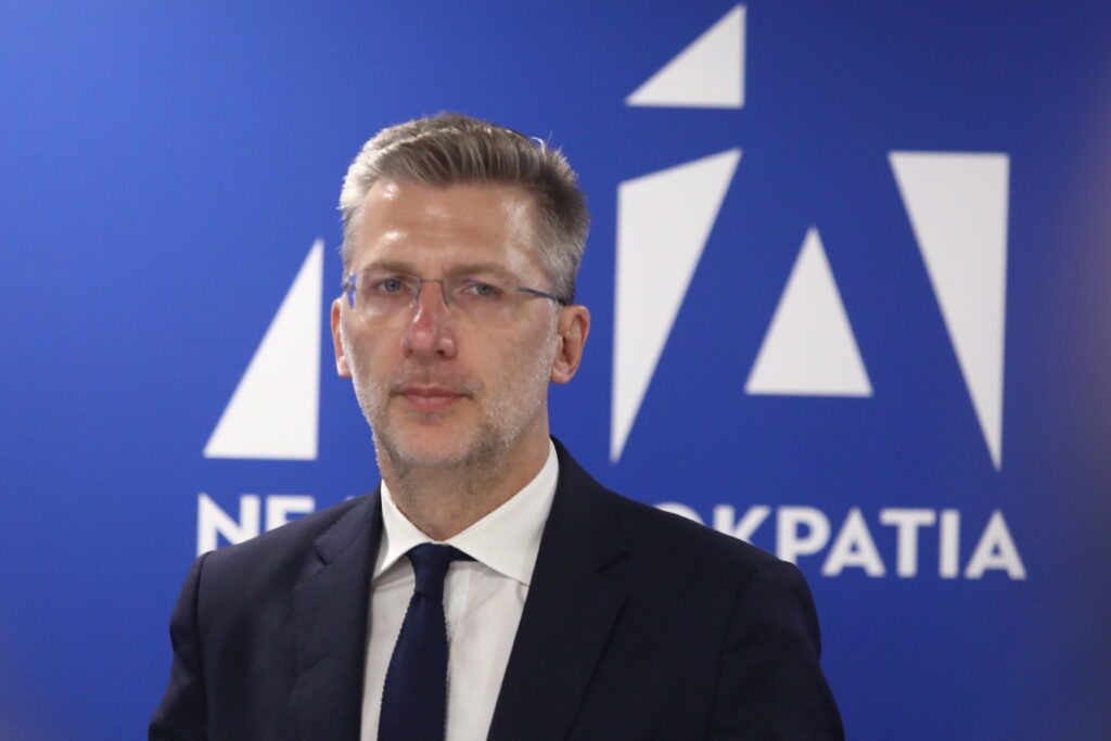 σκέρτσος-για-ακτοπλοϊκά-εισιτήρια-κυ-1208821