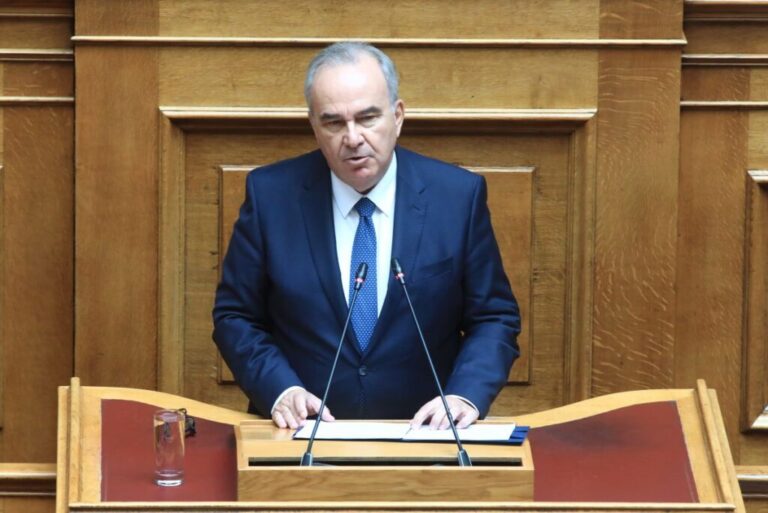 παπαθανάσης-θετικά-αξιολογήθηκε-η-αν-1205819