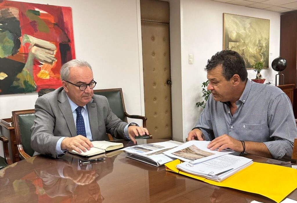 δ-φυλής-συνάντηση-χρ-παππού-με-τον-αν-υ-1214811