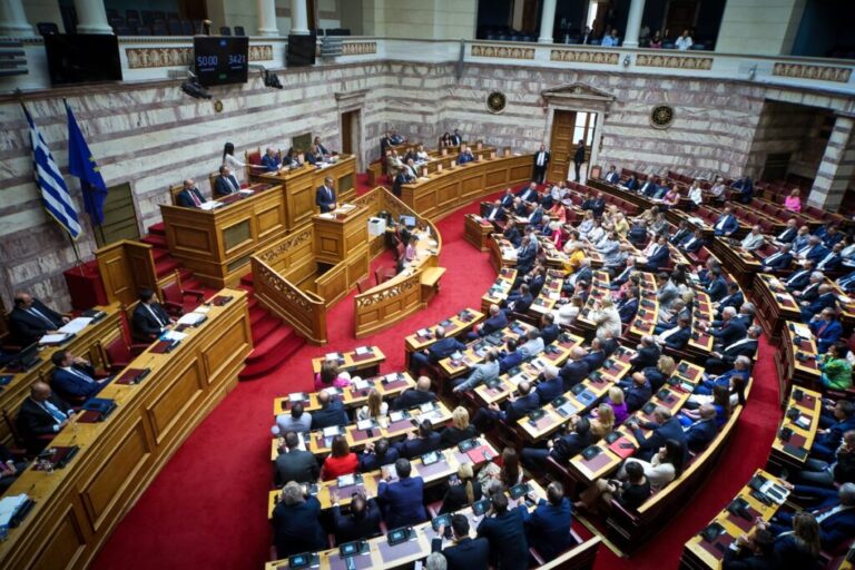 βουλή-υπερψηφίστηκε-ο-προϋπολογισμό-1226106