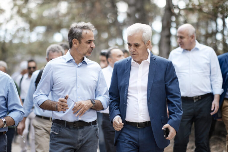 δεθ-διαφορετική-η-επίσκεψη-μητσοτάκη-1232560