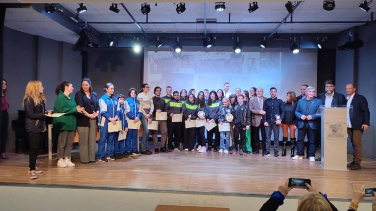 ο-δήμος-διονύσου-βραβεύει-για-3η-χρονιά-1252666