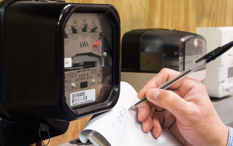 λογαριασμοί-ρεύματος-έφτασαν-οι-πρώτ-1251534