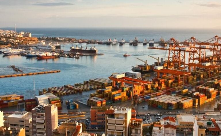 πρέσβης-κίνας-το-λιμάνι-του-πειραιά-έν-1249077