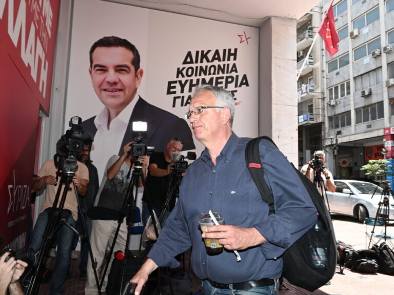 ρήγας-να-παραδώσουν-την-έδρα-τους-όσοι-1270344