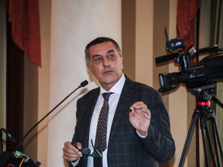 κουρέτας-αυτό-είναι-το-σχέδιο-του-για-τ-1274573