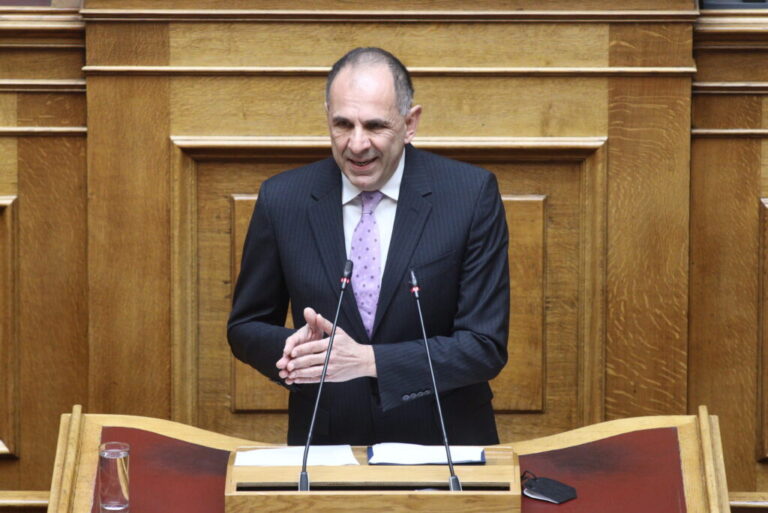 γεραπετρίτης-επικοινωνία-με-τον-πολω-1285240