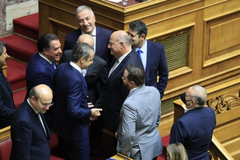 προϋπολογισμός-η-απουσία-σαμαρά-ο-ανα-1282637