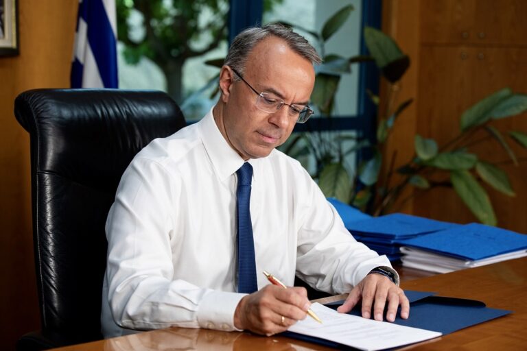 σταϊκούρας-με-τέσσερα-νέα-μεγάλα-έργα-1285045