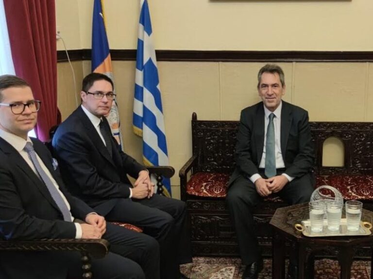 ποιος-πρέσβης-ανηφόρισε-στα-γιάννεν-1276503