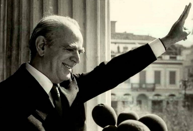 cia-δείχνει-τον-κωνσταντίνο-καραμανλή-ω-1288782