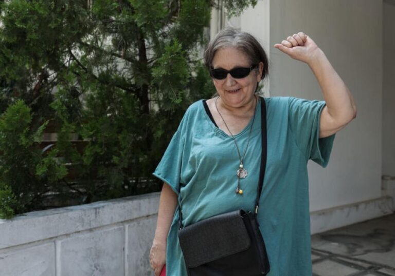 στο-πλευρό-της-ιωάννας-κολοβού-η-λαϊκή-1299710