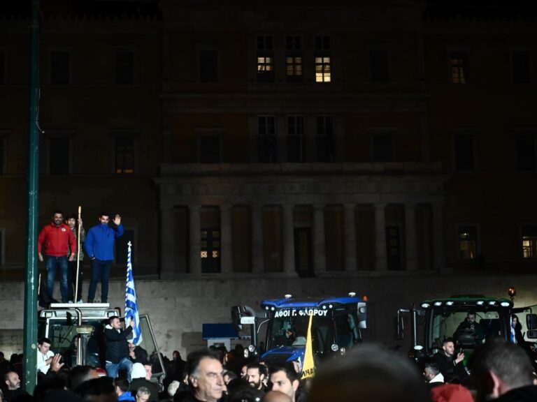 λιποθύμησε-αγρότης-στο-σύνταγμα-βίντ-1312944