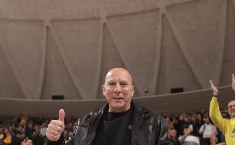 αποθέωση-για-τον-γκάλη-στο-αλεξάνδρει-1306808