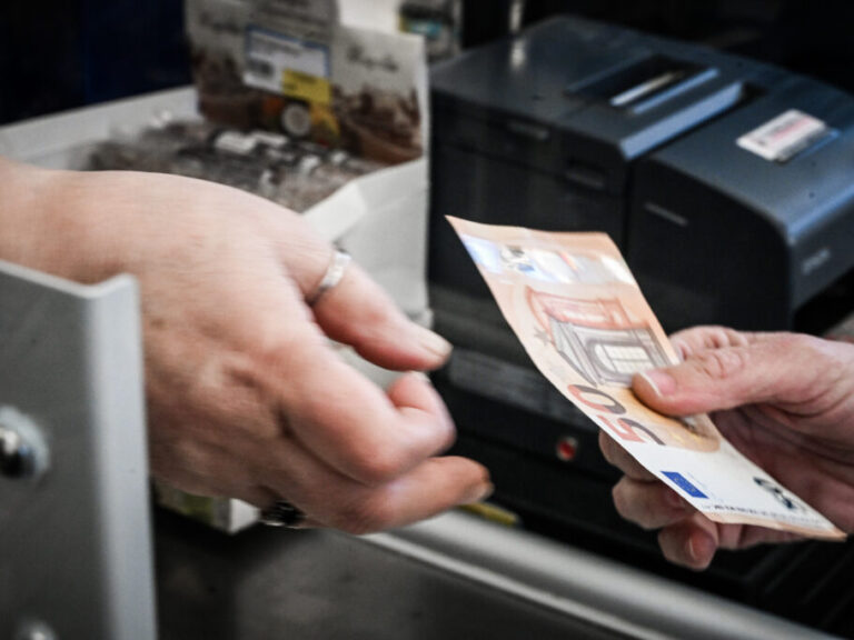 συμβάσεις-κανονισμοί-σκλαβιάς-σε-1311098