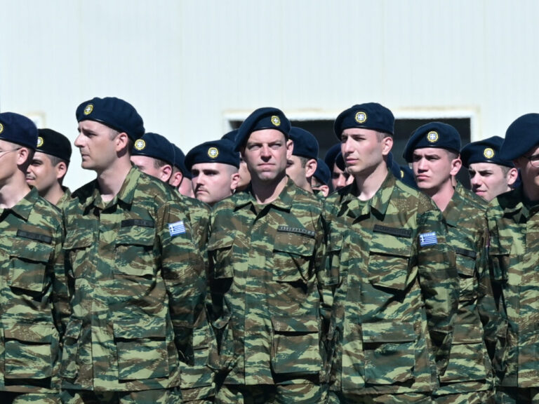 ο-κασσελάκης-τραγουδά-απολύομαι-και-1329176