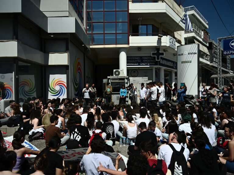 άγιοι-ανάργυροι-ανίκανοι-να-φέρουν-οπ-1332128