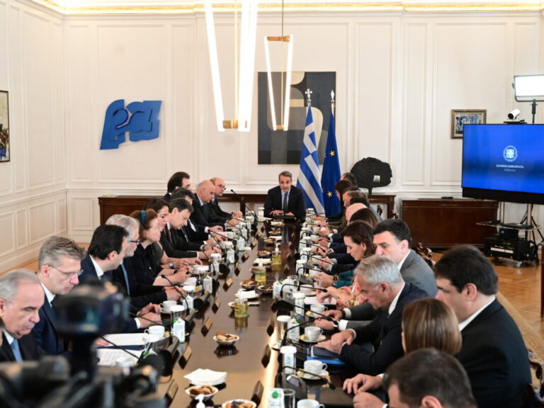 υπουργικό-συμβούλιο-τα-ν-σ-που-παρουσι-1341429