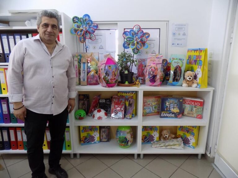 με-πασχαλινά-είδη-και-λαμπάδες-για-τα-π-1340143