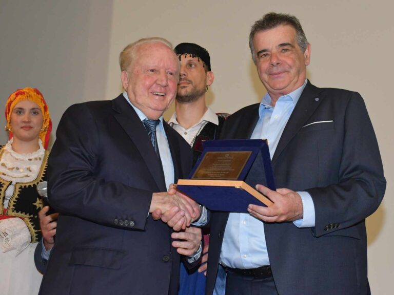 ο-δήμος-αγίου-βασιλείου-τίμησε-το-νίκο-1347569