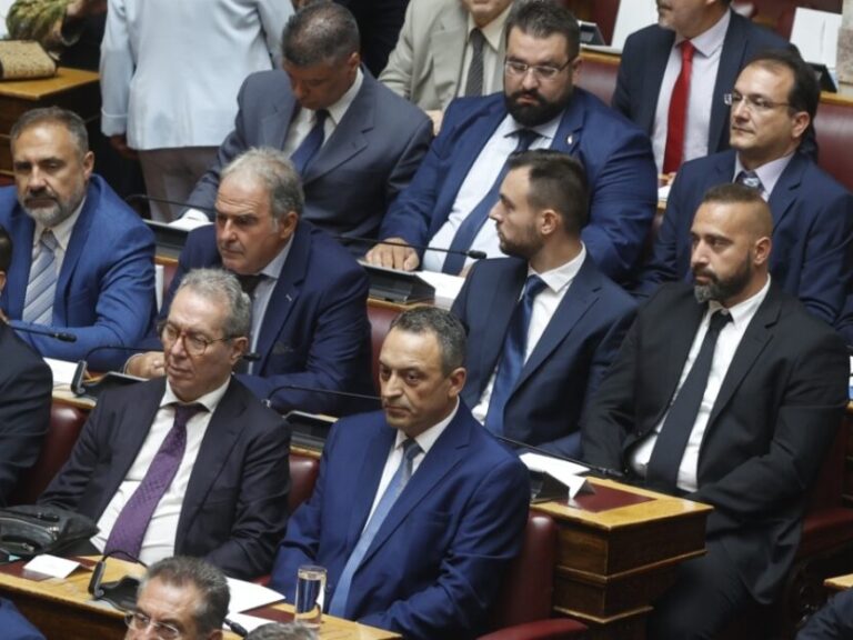 σπαρτιάτες-ψηφίζουν-τασούλα-και-χωρί-1364992