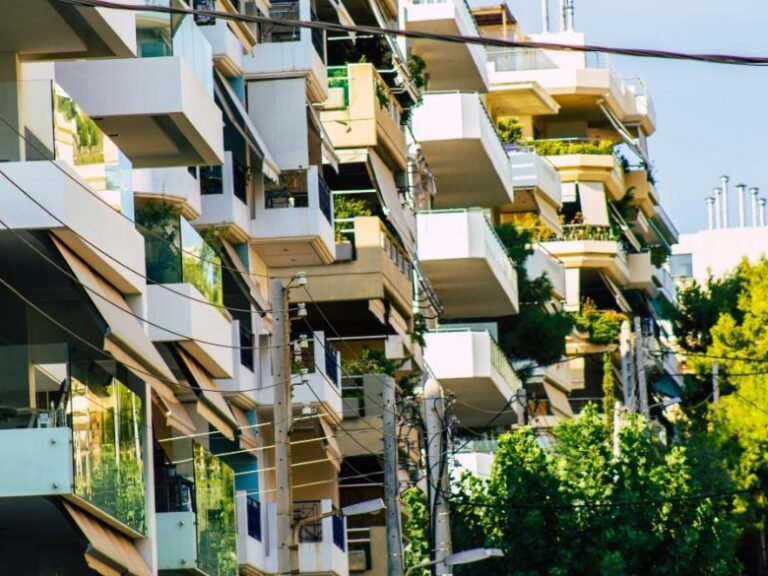 περιορισμοί-στο-airbnb-σε-11-περιοχές-της-αττ-1365591