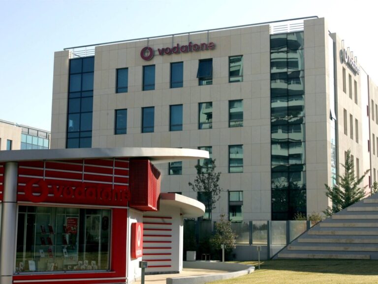 vodafone-καταγγελία-απέλυσε-καρκινοπαθή-ε-1366904