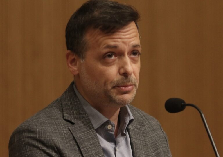 χάρης-δούκας-αντί-για-καμάλα-χάρις-το-1363372