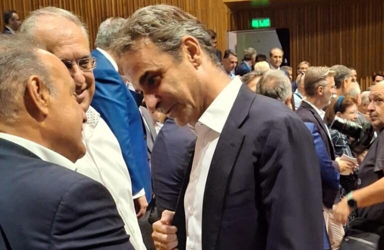 θεσσαλονίκη-καπέλο-αγγελούδη-φορέ-1376500