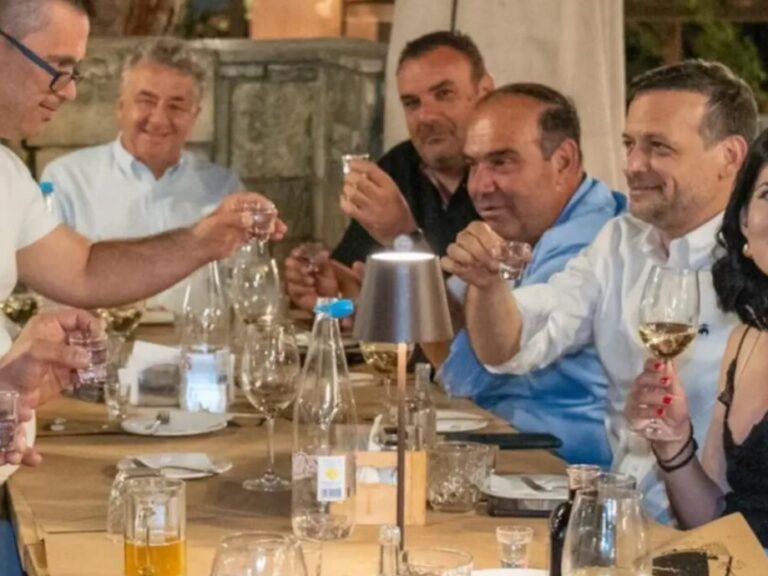 αρναουτάκης-σε-δούκα-η-πιο-σημαντική-θ-1371513