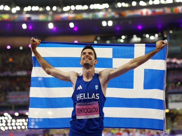 τεντόγλου-αρνήθηκε-να-είναι-σημαιοφό-1372434